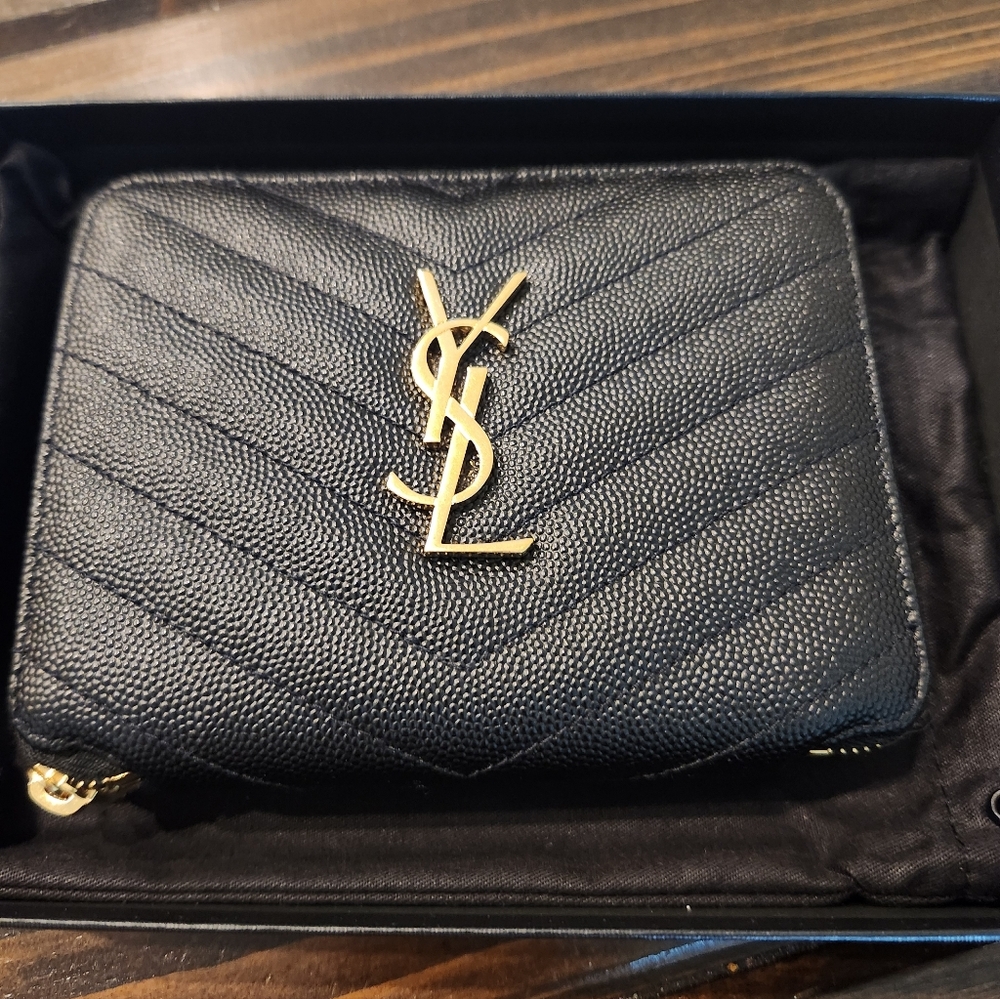 Yves Saint Laurent Black Textured Wallet
